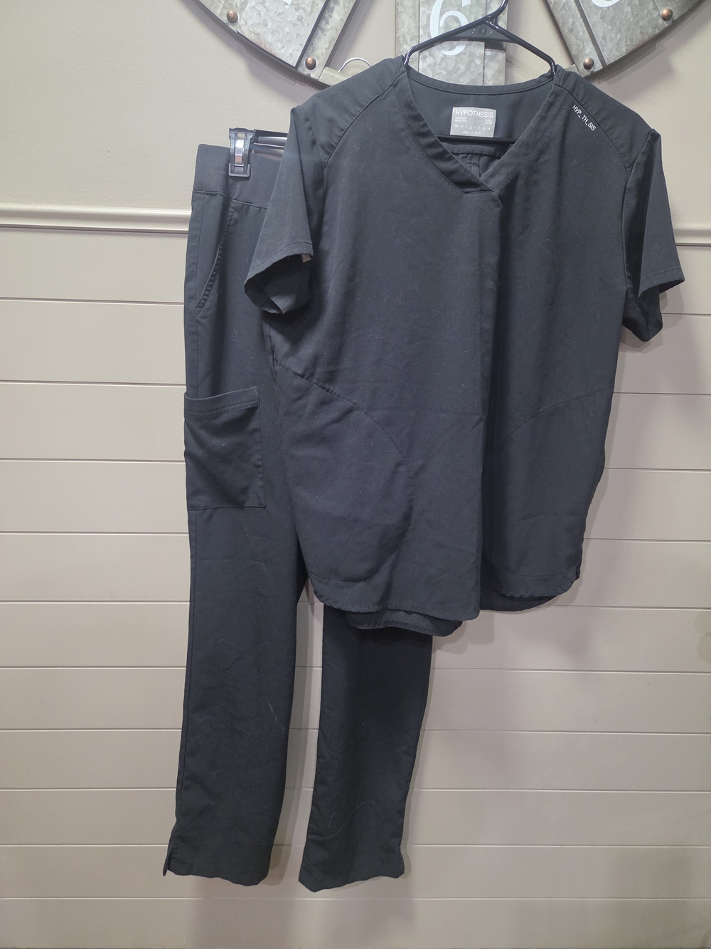 Hypothesis Black Women’s Scrub M Top and Straight Leg M Tall Pants